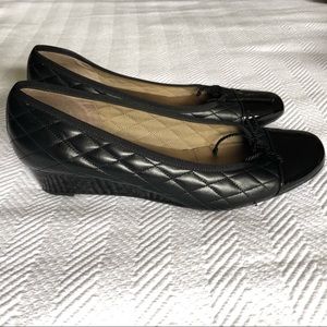 French Sole Deluxe Quilted Wedge Black size 9.5